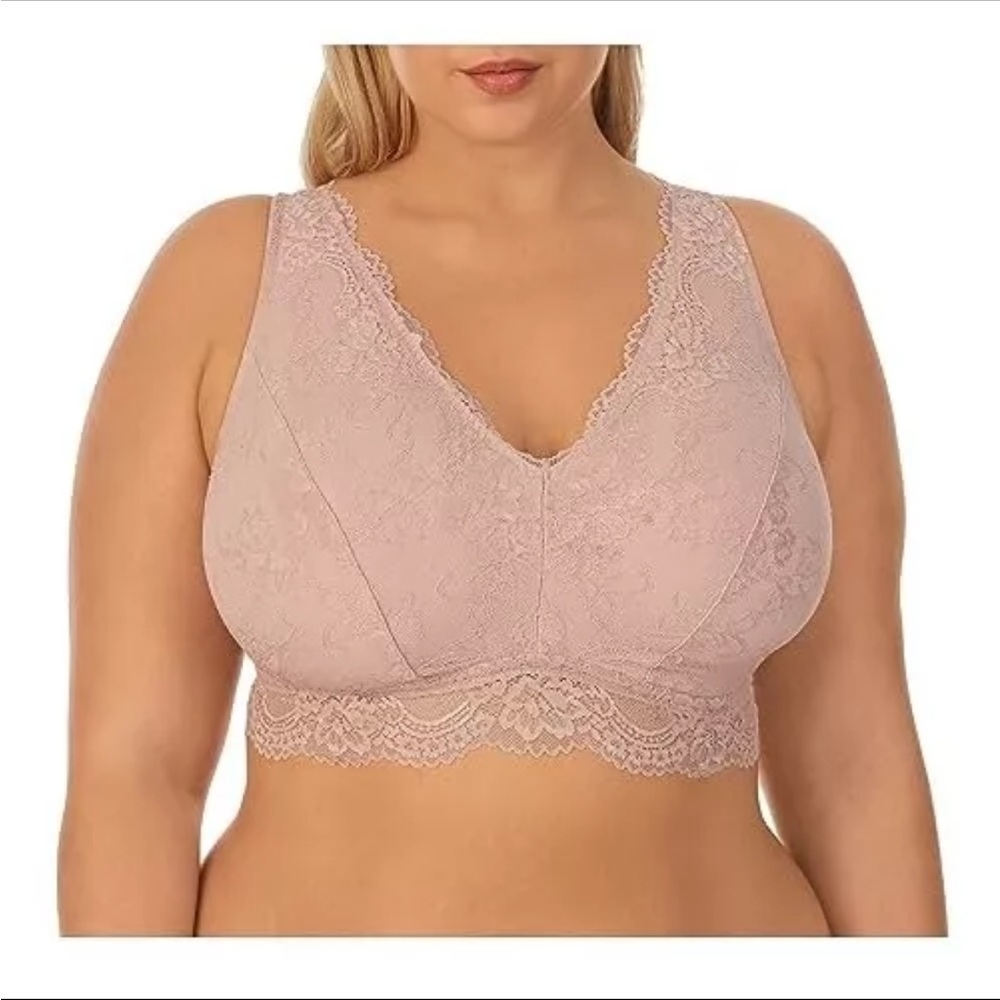 Dream fit Unlined Lace Bralette in the color Adobe Rose